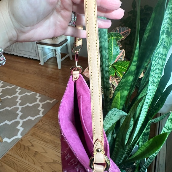 Louis Vuitton Pink Denim Pleaty - Picture 9 of 15